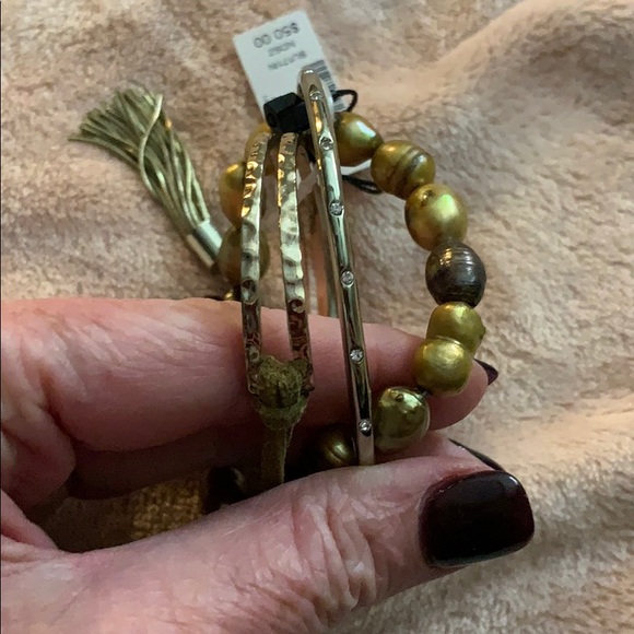 NWT WHBM Bracelet Set - Picture 2 of 3